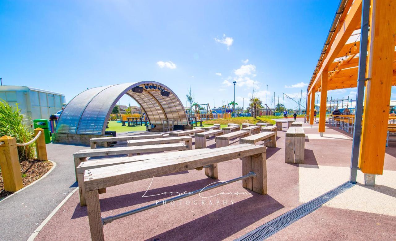 Sea 'N' Stars Platinum Plus Holiday Home With Views, Free Wifi And Netflix Camber Dış mekan fotoğraf