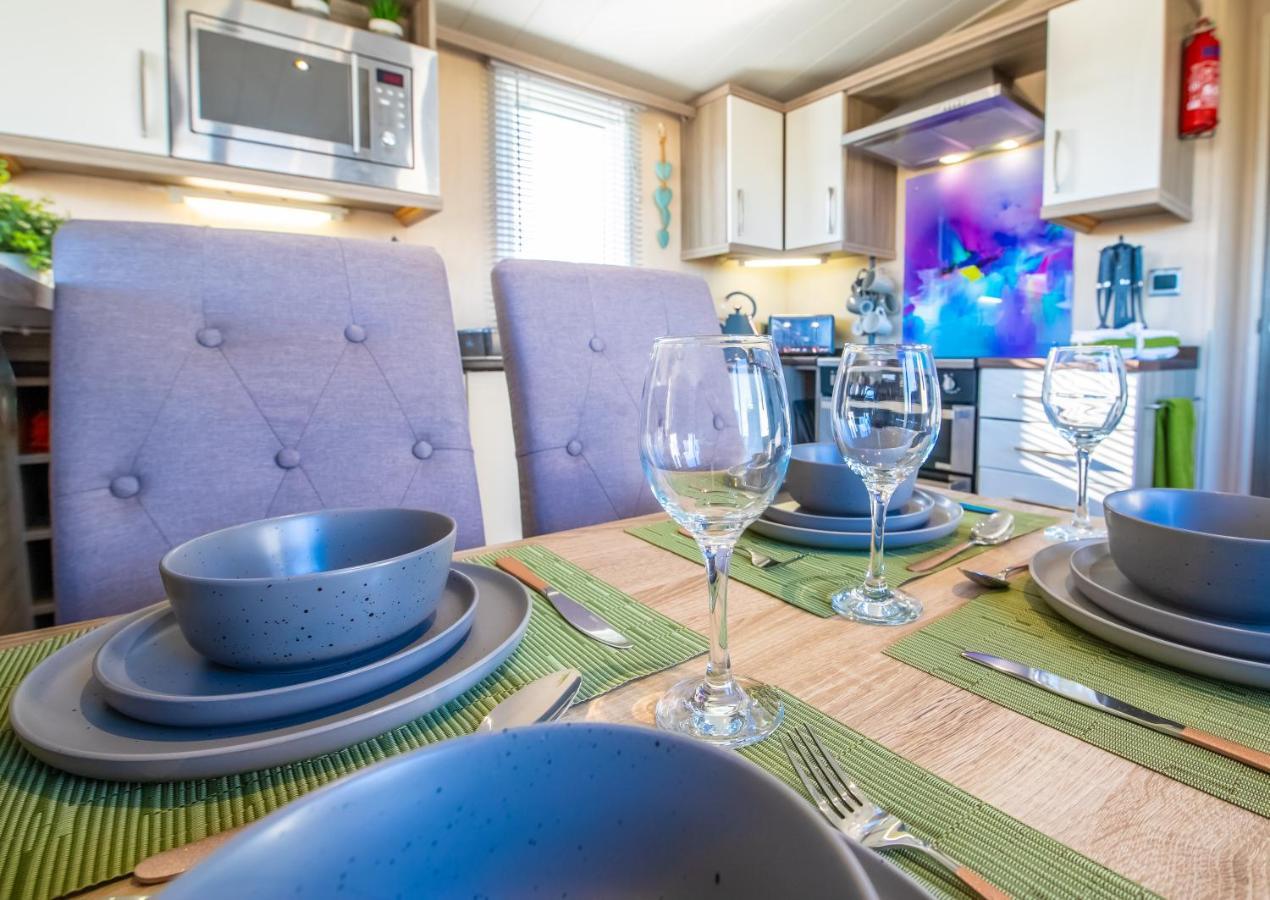 Sea 'N' Stars Platinum Plus Holiday Home With Views, Free Wifi And Netflix Camber Dış mekan fotoğraf
