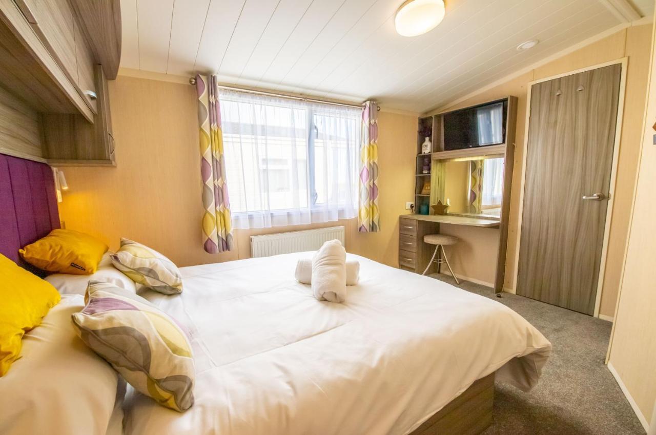 Sea 'N' Stars Platinum Plus Holiday Home With Views, Free Wifi And Netflix Camber Dış mekan fotoğraf